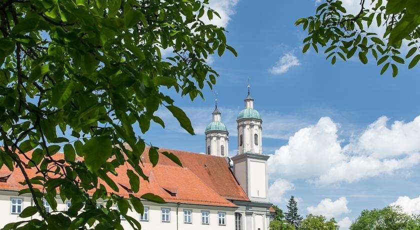 Hotel Kloster Holzen Allmannshofen Exterior foto